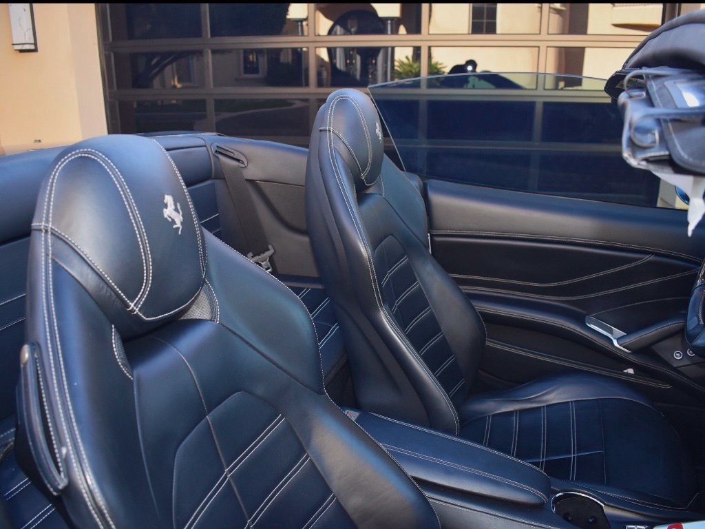 Used 2018 Ferrari California T RWD image 21