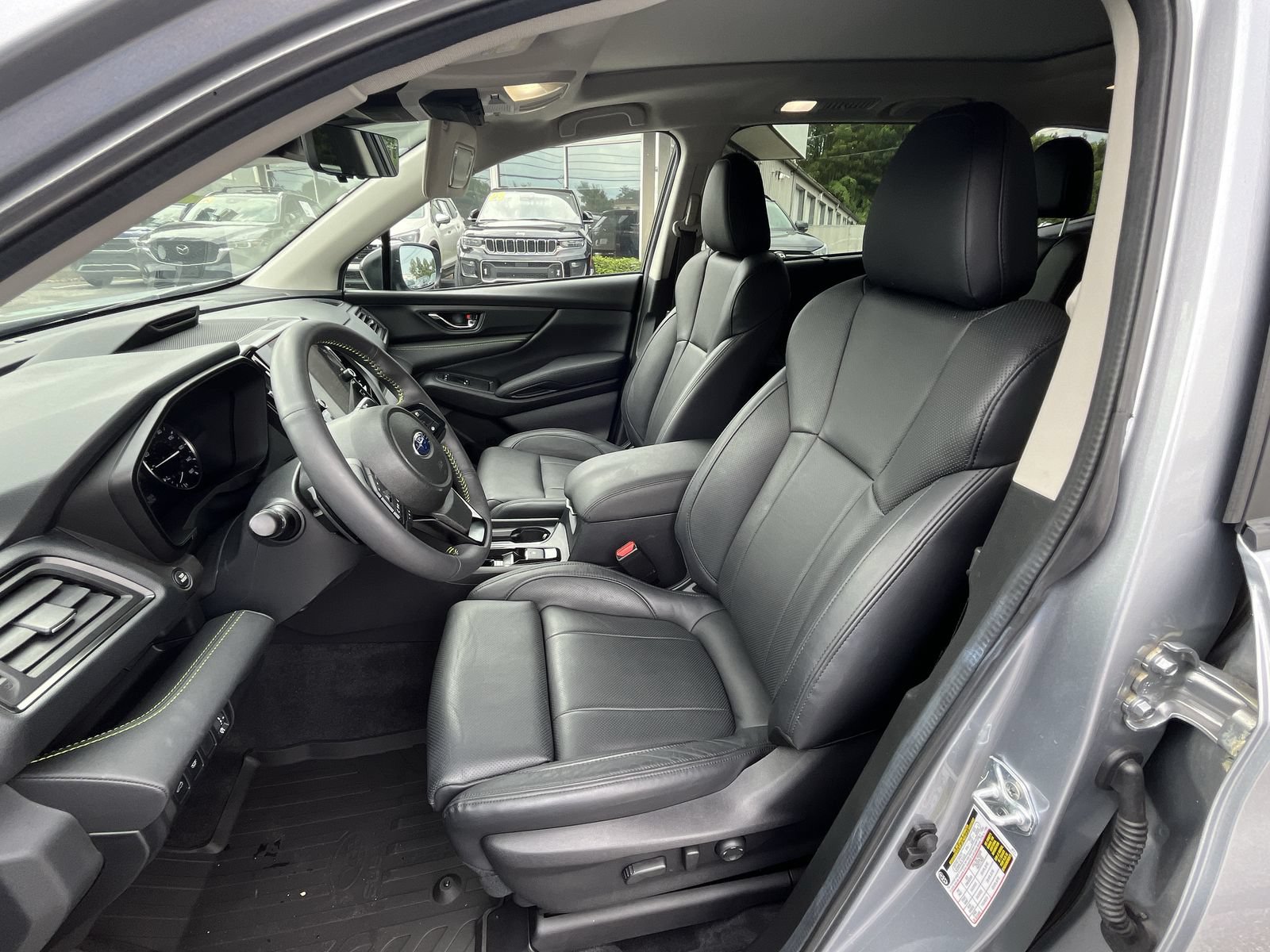 Certified 2025 Subaru Ascent Bronze Edition w/ Onyx Package AWD/4WD image 14