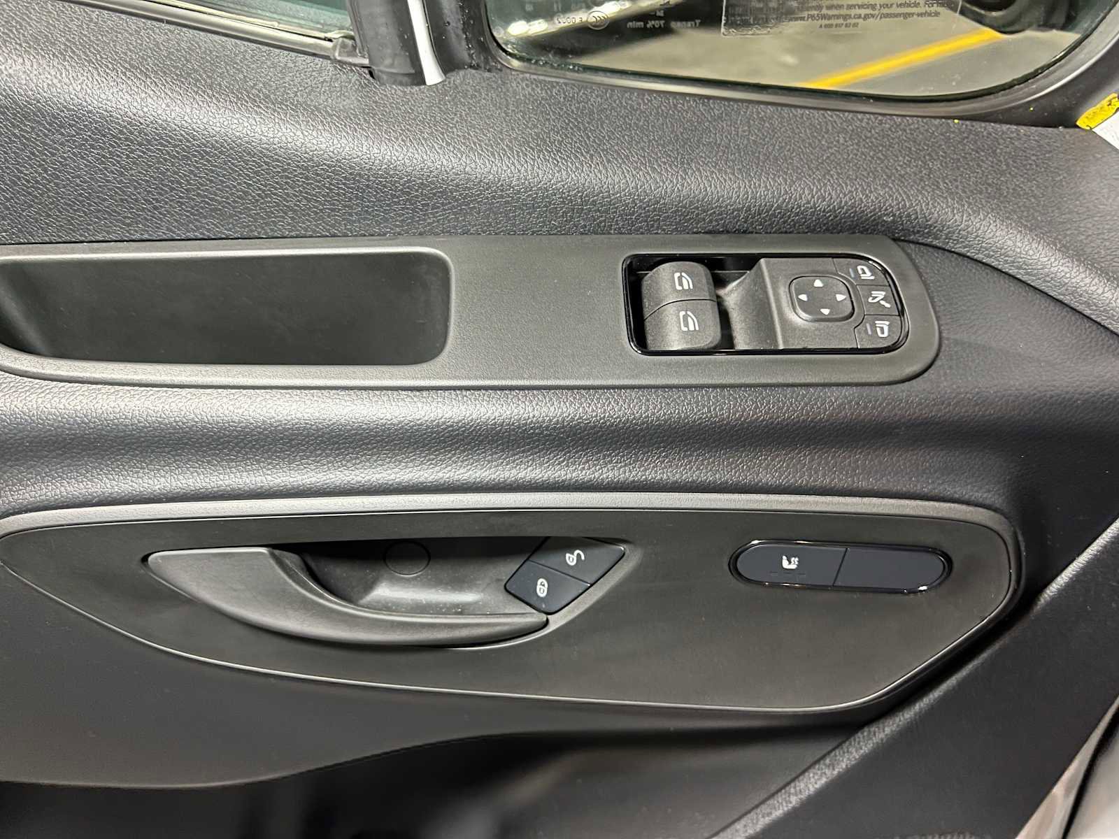 Used 2025 Mercedes-Benz Sprinter 2500 image 20