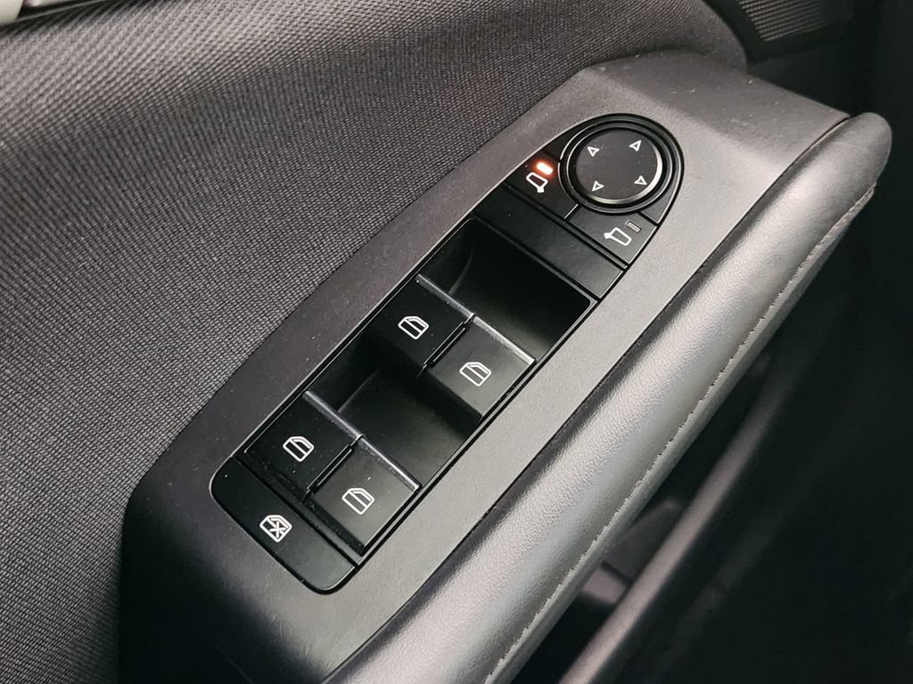 Used 2021 MAZDA MAZDA3 s image 22