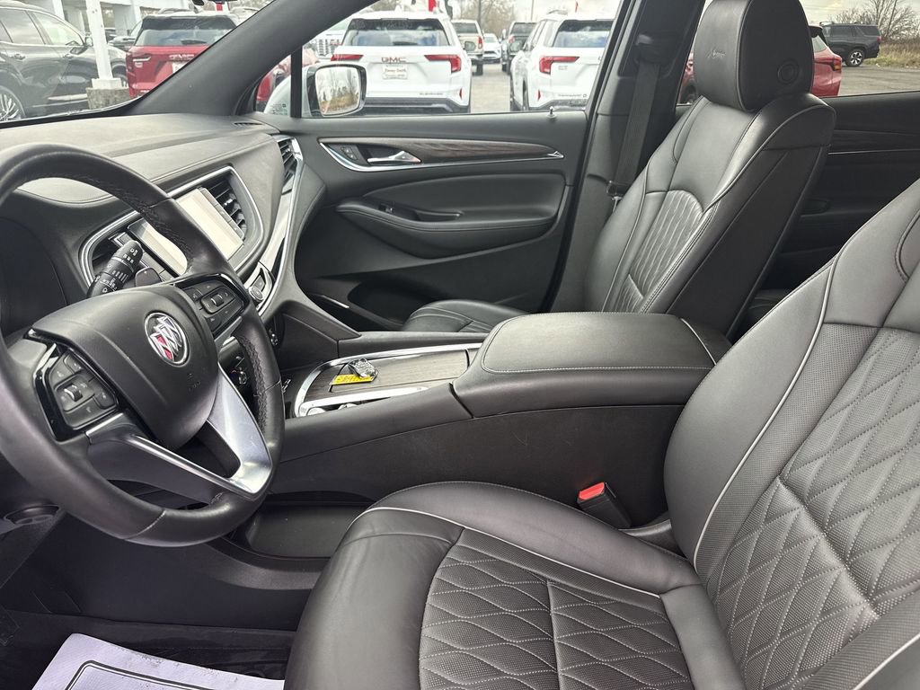 Certified 2023 Buick Enclave Avenir w/ Avenir Technology Package image 15