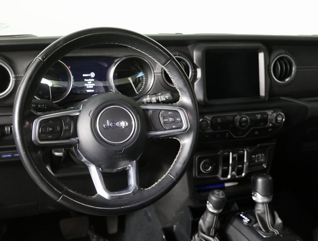 Used 2022 Jeep Wrangler Unlimited Sahara image 9