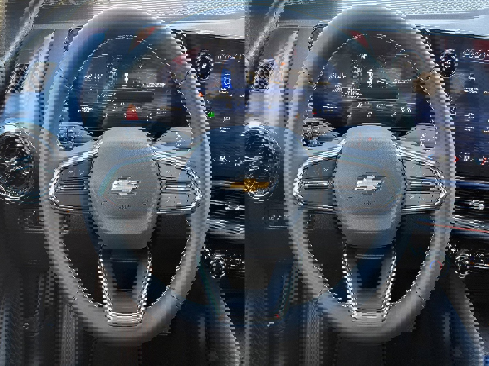 New 2026 Chevrolet Equinox EV LT w/ LPO, Blackout Package image 29