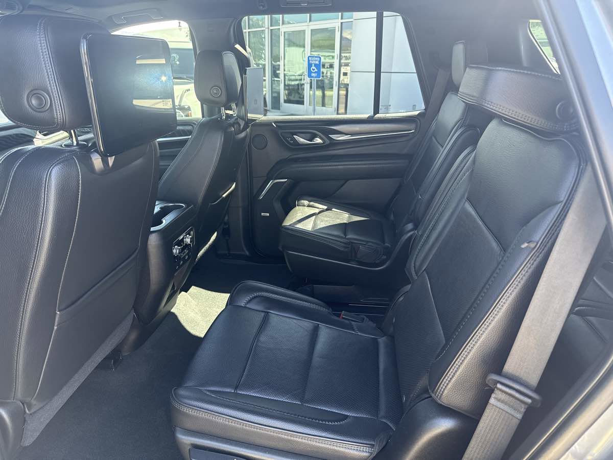 Used 2021 GMC Yukon Denali w/ Denali Ultimate Package AWD/4WD image 18