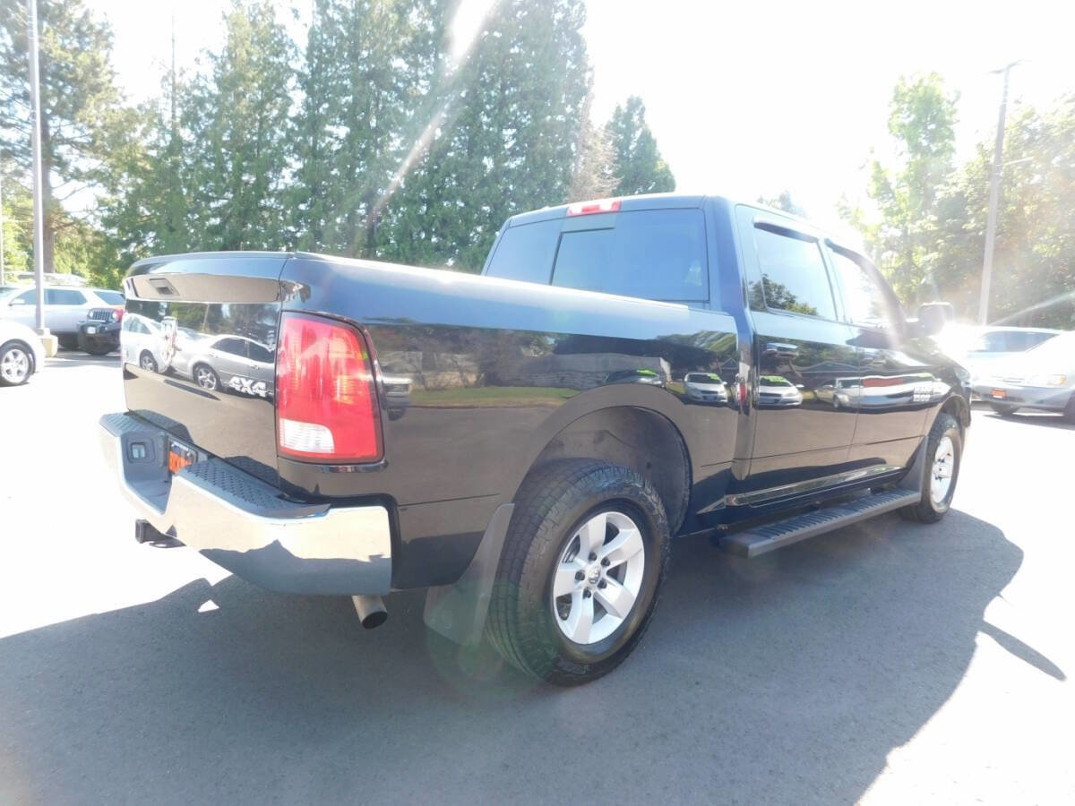 Used 2016 RAM 1500 Classic SLT w/ Luxury Group image 2