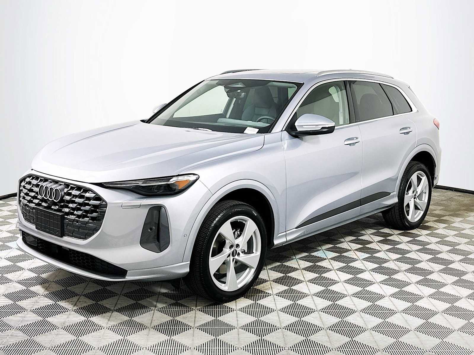 New 2025 Audi Q5 Prestige image 3