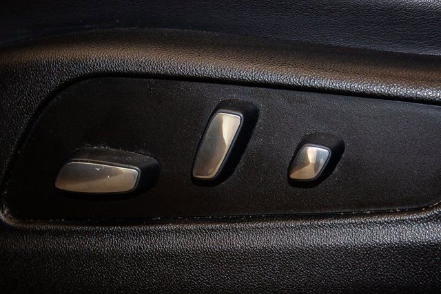 Used 2021 Cadillac XT5 Premium Luxury w/ LPO, Floor Liner Package image 21