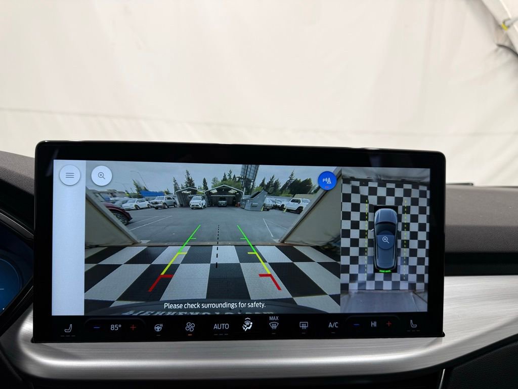 Used 2024 Ford Escape Platinum AWD/4WD image 38