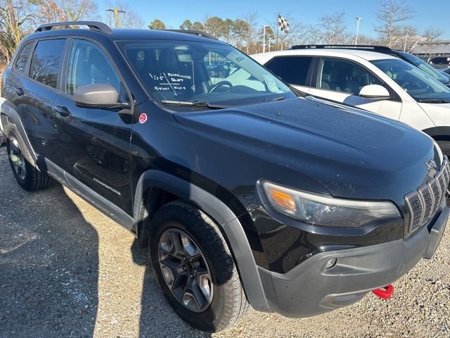 Used 2019 Jeep Cherokee Trailhawk image 10