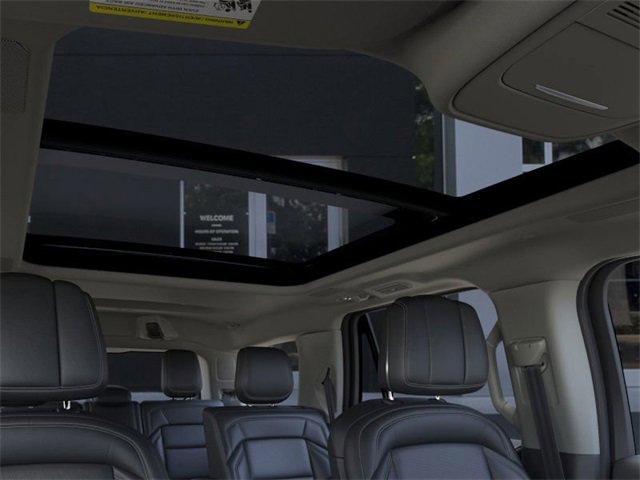 New 2025 Lincoln Navigator Reserve image 22