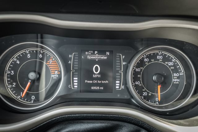 Used 2018 Jeep Cherokee Latitude w/ Altitude Package AWD/4WD image 45