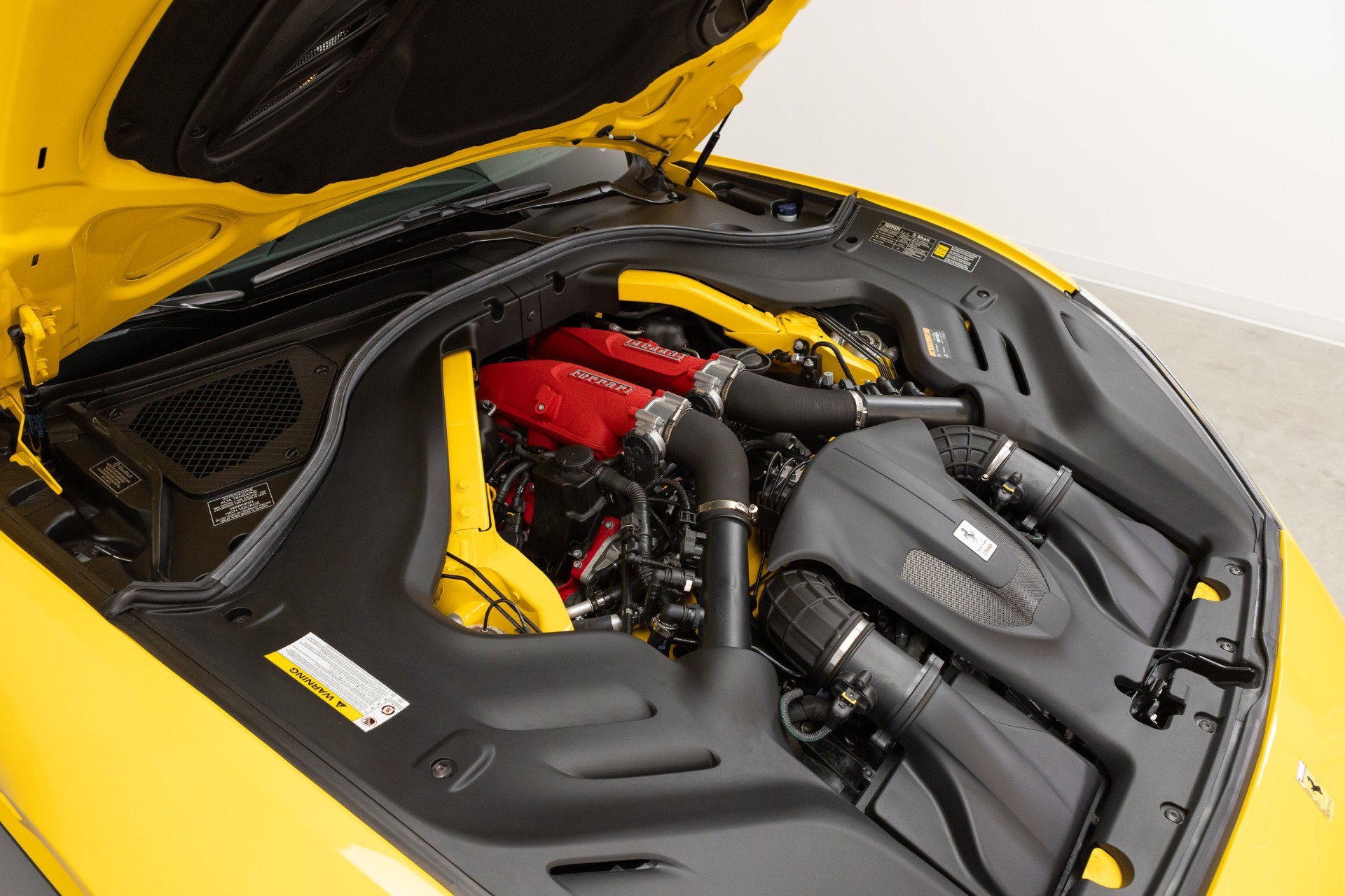 Certified 2020 Ferrari Portofino RWD image 98
