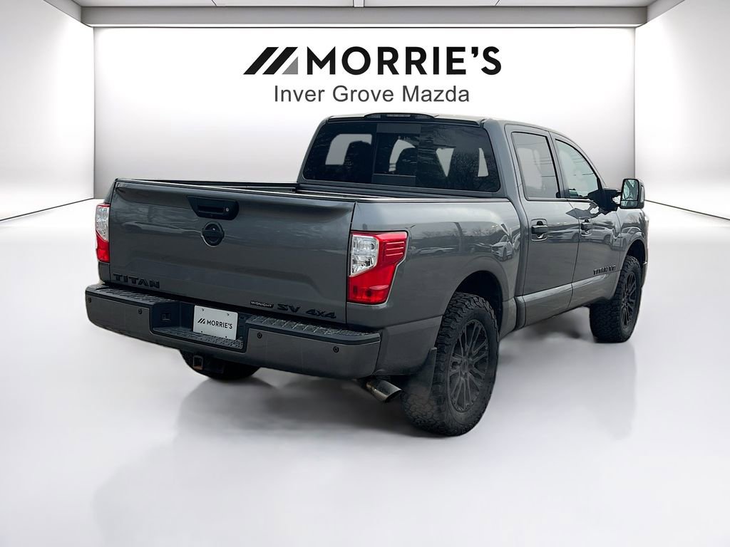 Used 2018 Nissan Titan SV image 5
