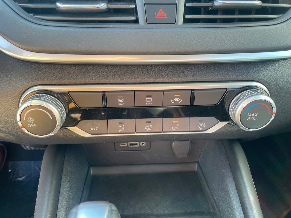 Used 2022 Nissan Altima 2.5 SR image 22