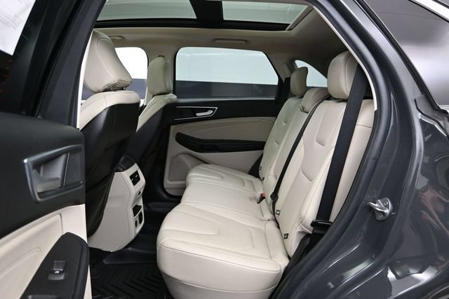 Used 2021 Ford Edge Titanium w/ Equipment Group 301A AWD/4WD image 22