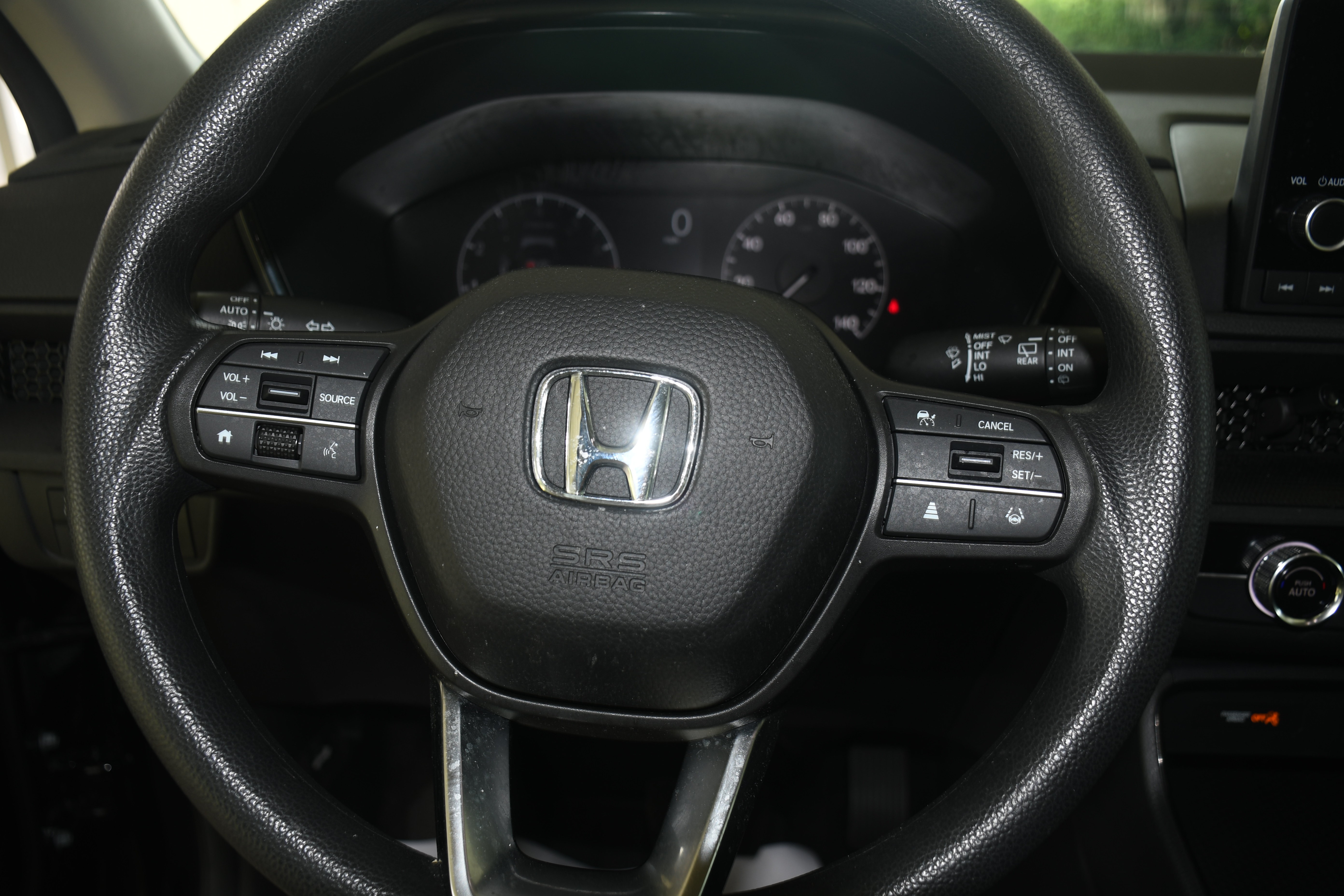Used 2025 Honda CR-V EX-L image 12