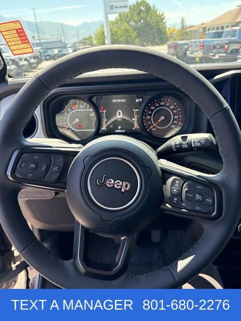 Used 2025 Jeep Wrangler Unlimited Sport AWD/4WD image 17