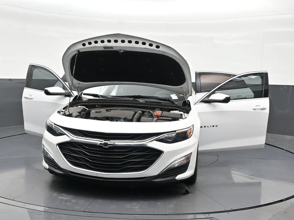 Used 2020 Chevrolet Malibu RS FWD image 36