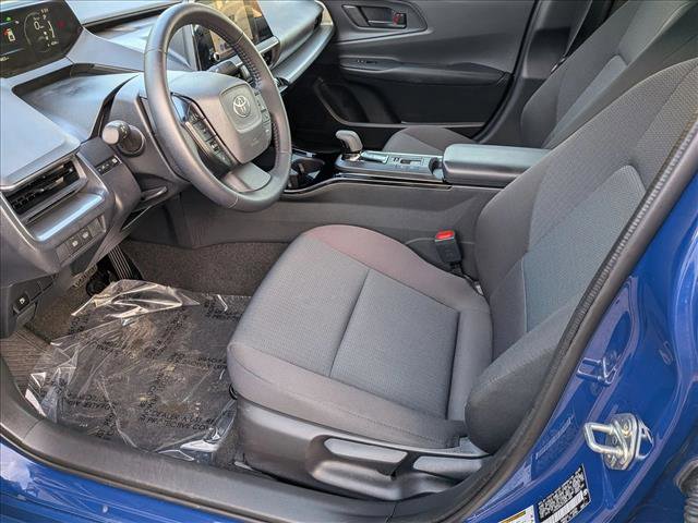 Used 2025 Toyota Prius LE image 10