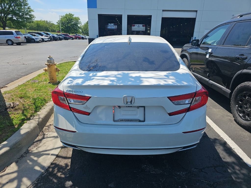 Used 2018 Honda Accord EX-L image 6