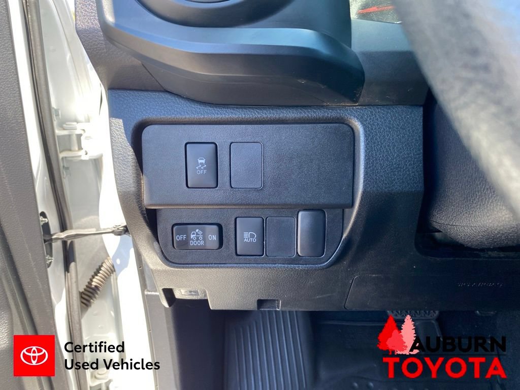 Certified 2022 Toyota Tacoma SR AWD/4WD image 35