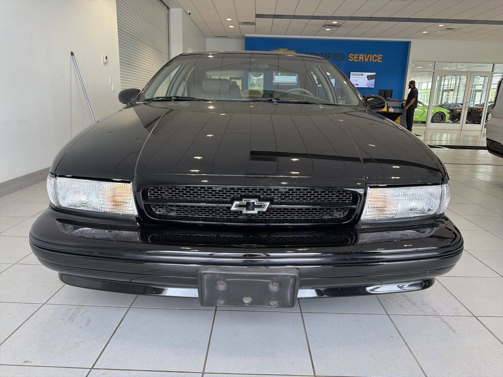Used 1996 Chevrolet Impala SS RWD image 2