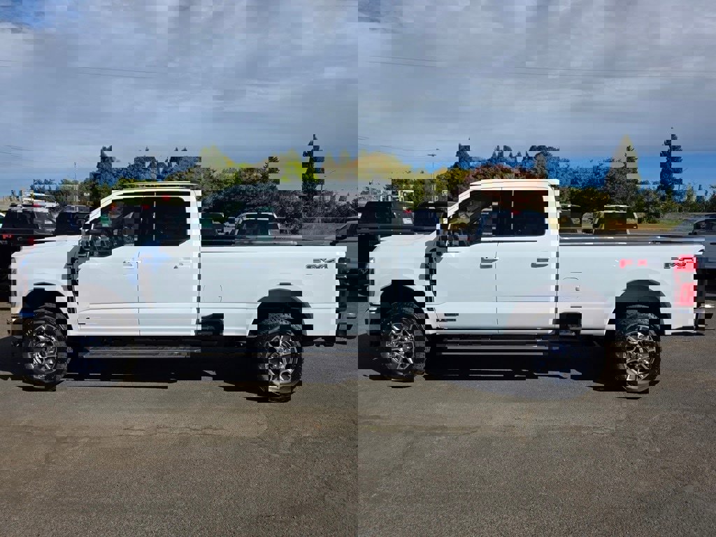 New 2026 Ford F350 Lariat w/ FX4 Off-Road Package image 5