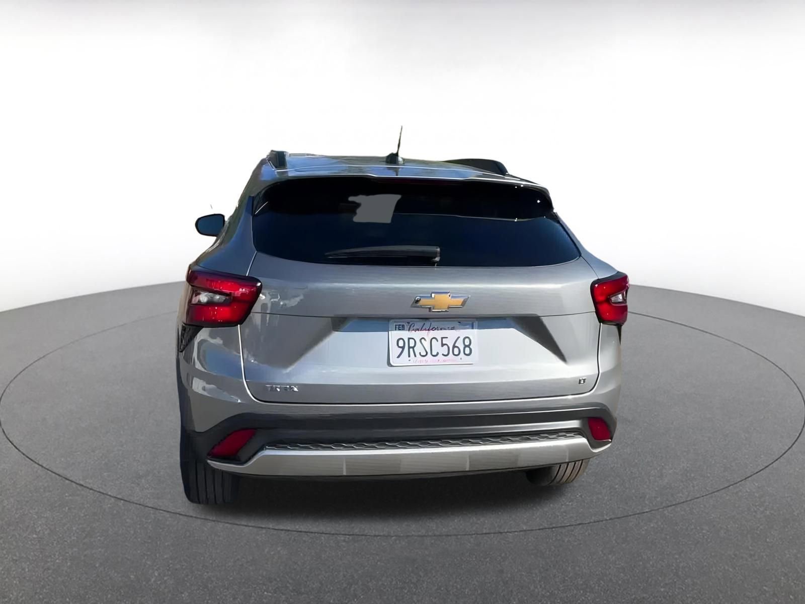 Used 2025 Chevrolet Trax LT image 10
