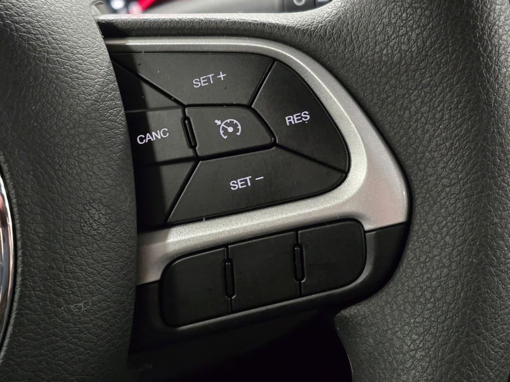 Used 2020 Jeep Renegade Sport w/ Sport Appearance Group image 13