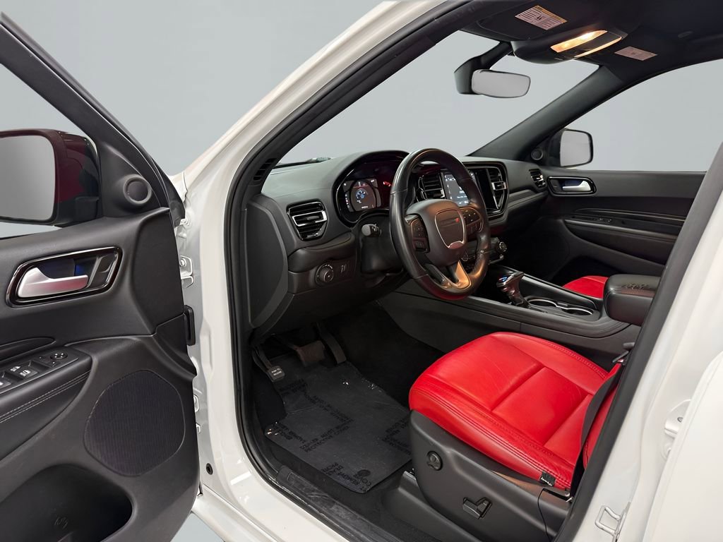 Used 2022 Dodge Durango SXT w/ Blacktop Package image 9