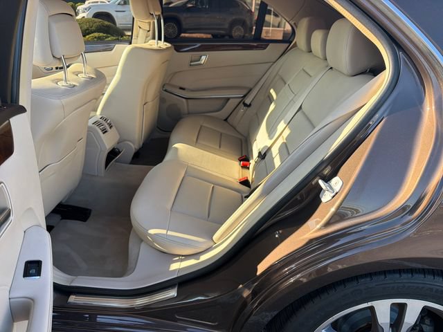 Used 2014 Mercedes-Benz E 250 BlueTEC 4MATIC Sedan image 26