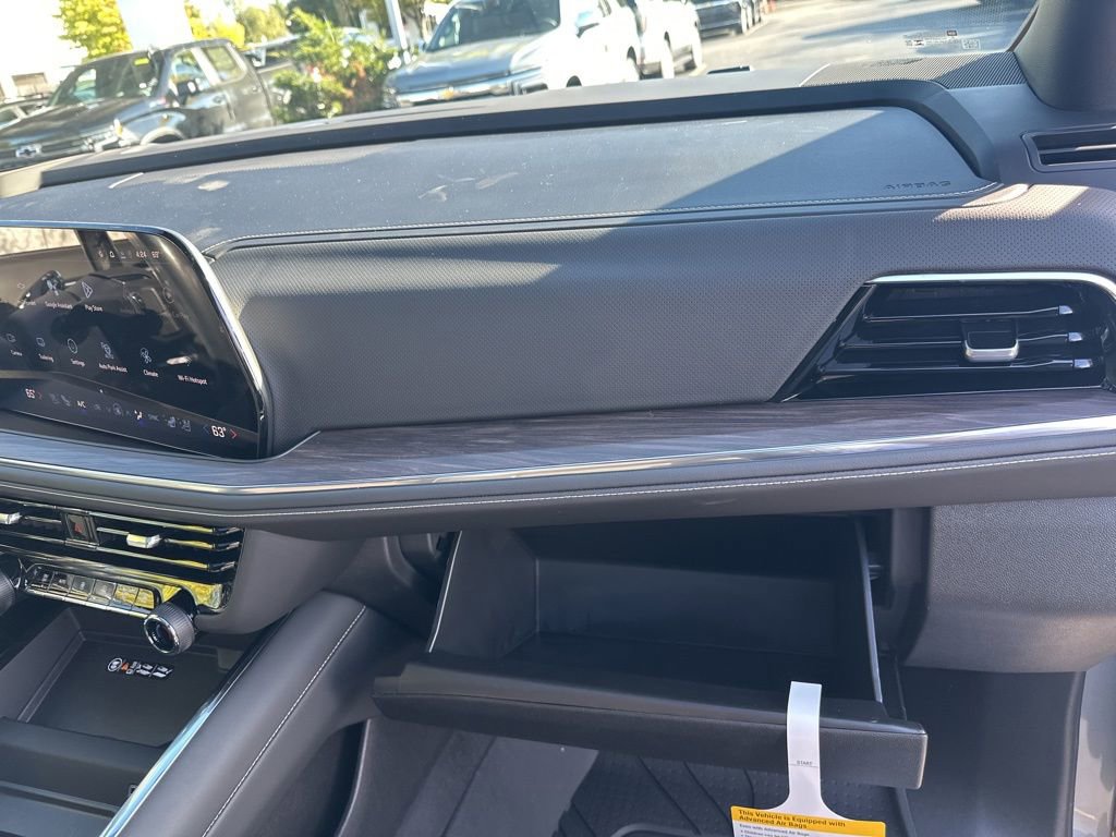 New 2026 Chevrolet Suburban Premier w/ Sun And Tow Package image 22