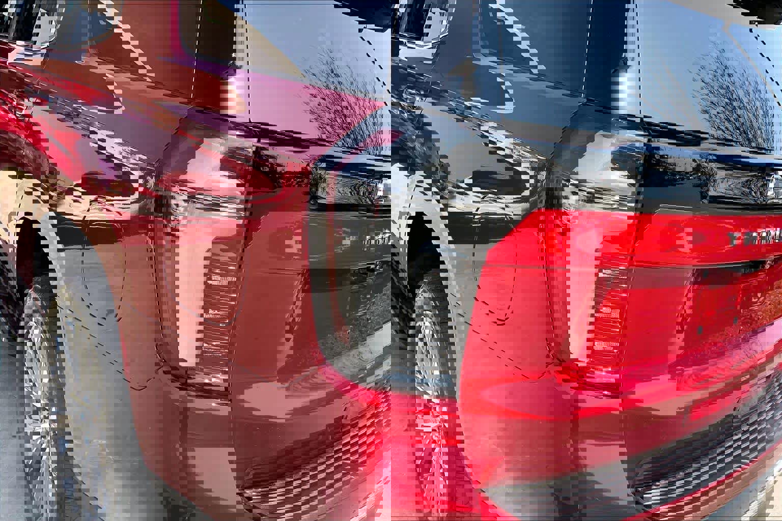 Used 2025 Chevrolet Tahoe High Country AWD/4WD image 28