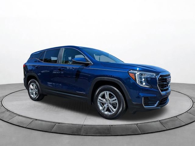 Used 2023 GMC Terrain SLE FWD image 1