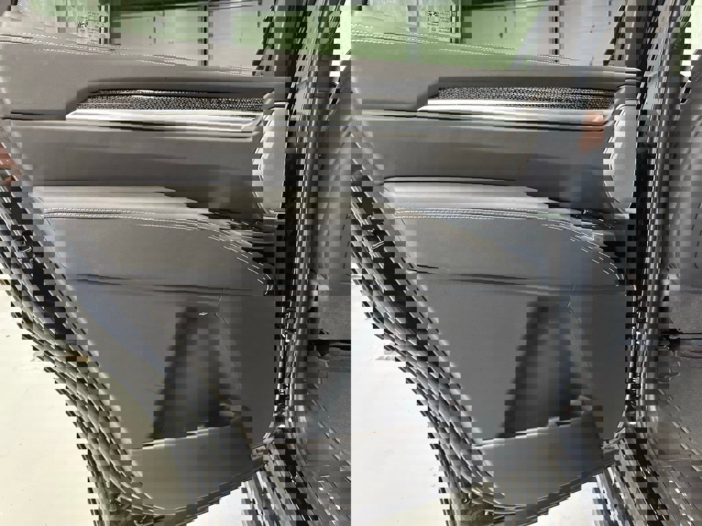 Used 2025 Cadillac Escalade V image 45