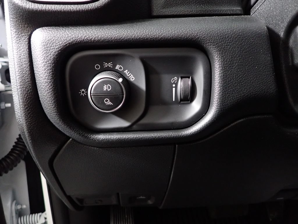 New 2026 RAM 2500 Tradesman AWD/4WD image 22
