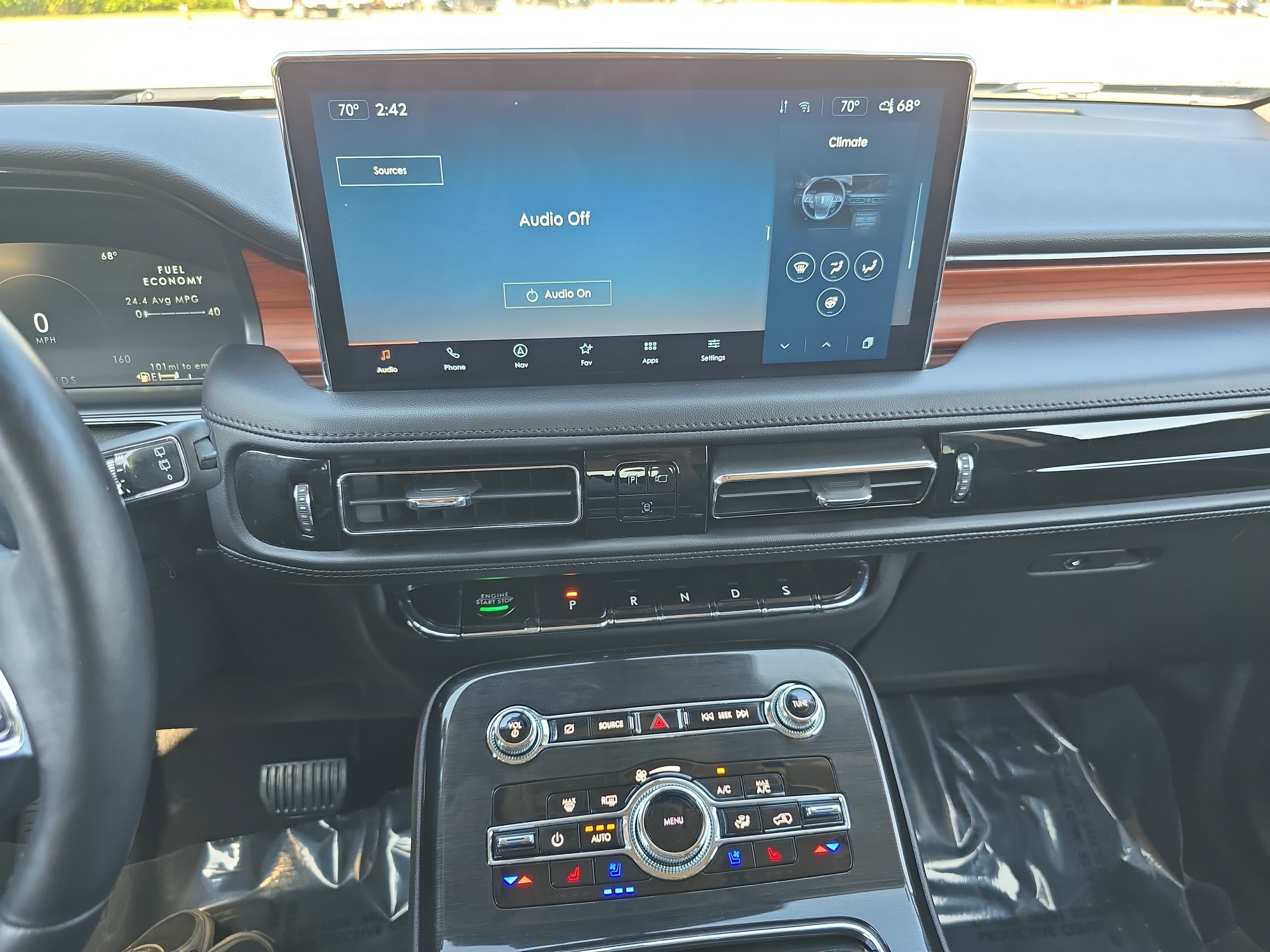Certified 2023 Lincoln Nautilus Reserve AWD/4WD image 19