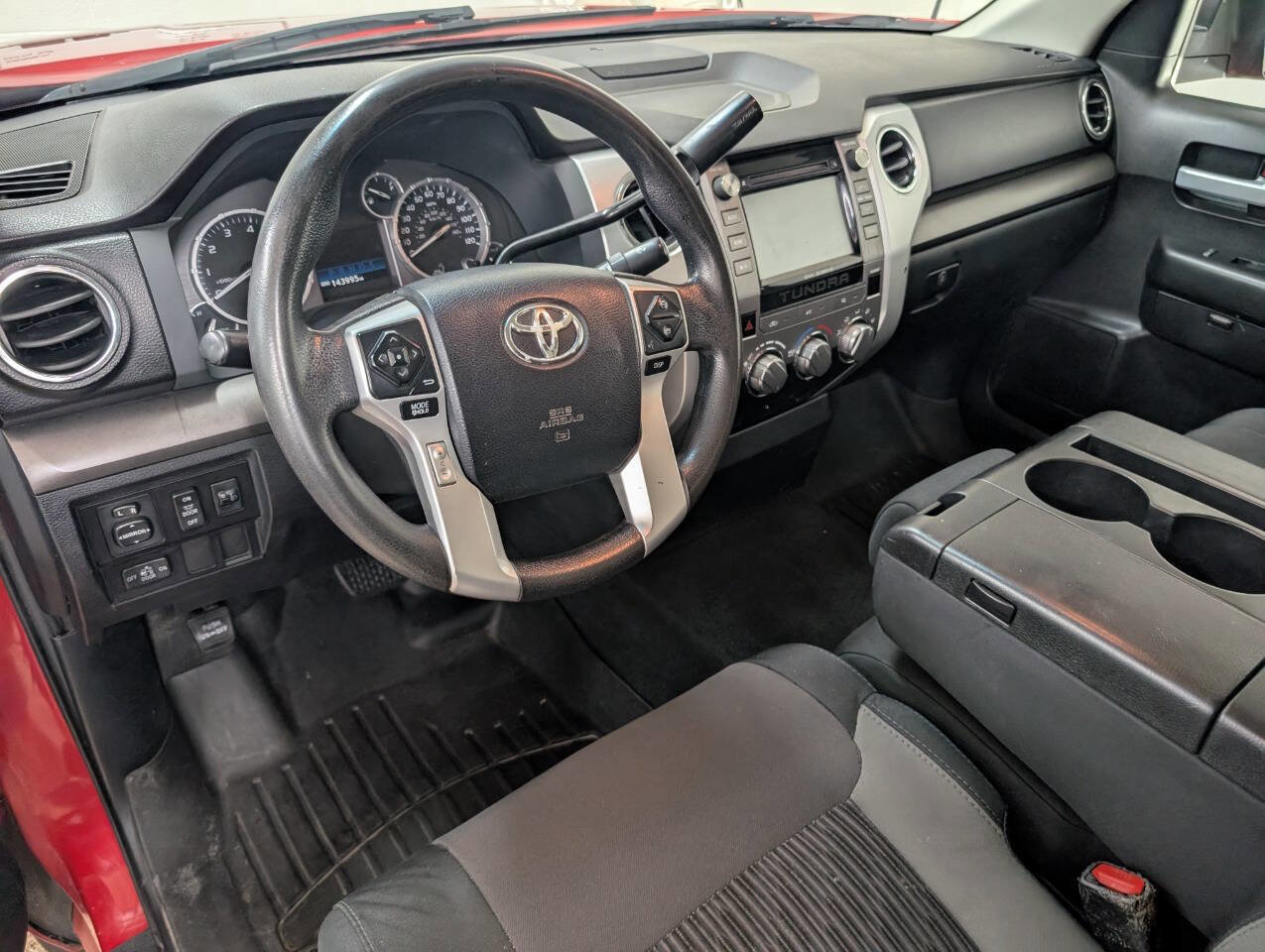 Used 2017 Toyota Tundra SR AWD/4WD image 11
