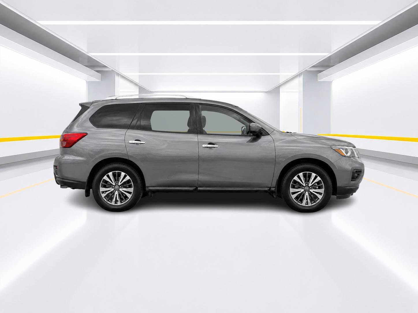 Used 2019 Nissan Pathfinder S AWD/4WD image 6