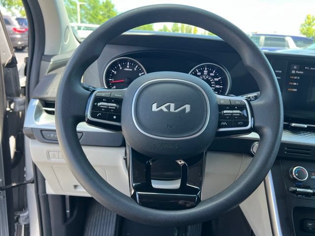 Certified 2022 Kia Carnival LX FWD image 14