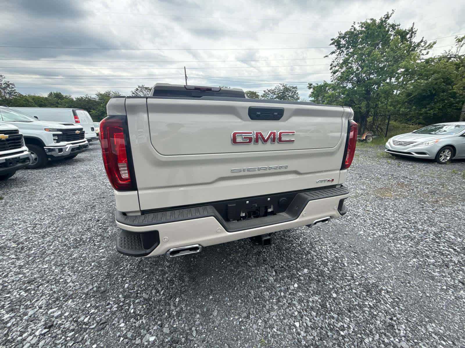 New 2026 GMC Sierra 1500 AT4 w/ AT4 Premium Package AWD/4WD image 10