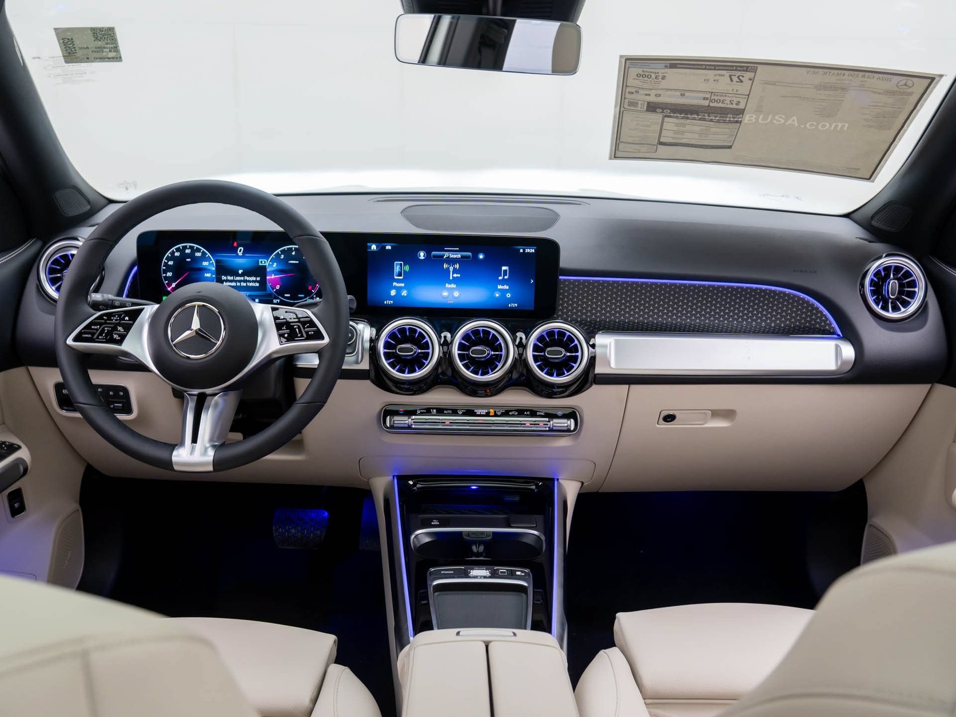 New 2026 Mercedes-Benz GLB 250 4MATIC image 10