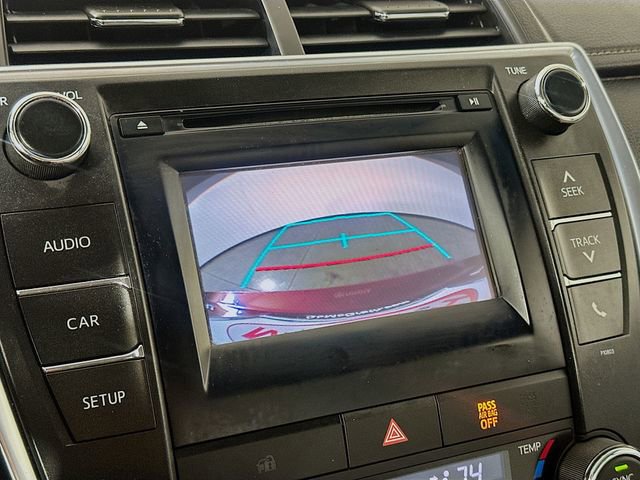 Used 2015 Toyota Camry SE image 11