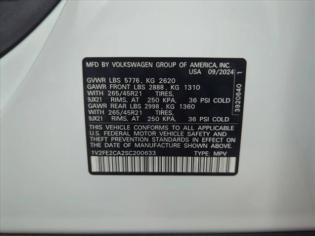 Used 2025 Volkswagen Atlas Cross Sport SEL Premium R-Line AWD/4WD image 29