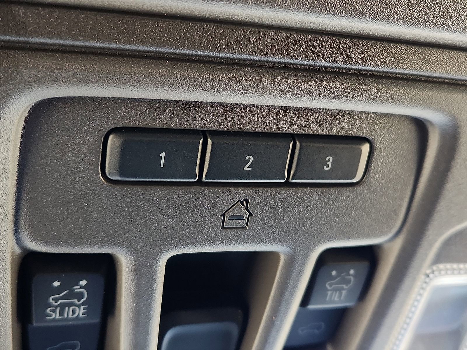 Used 2024 GMC Sierra 2500 Denali w/ Denali Reserve Package image 20