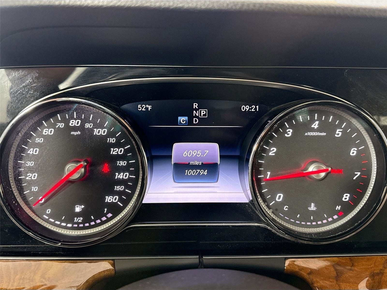 Used 2017 Mercedes-Benz E 300 4MATIC image 20