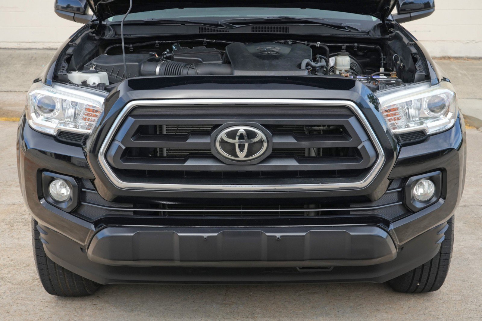 Used 2022 Toyota Tacoma SR5 RWD image 7