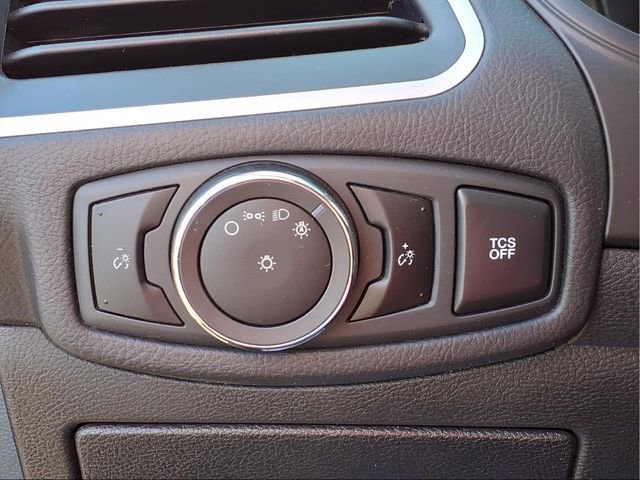 Used 2023 Ford Edge SEL image 18