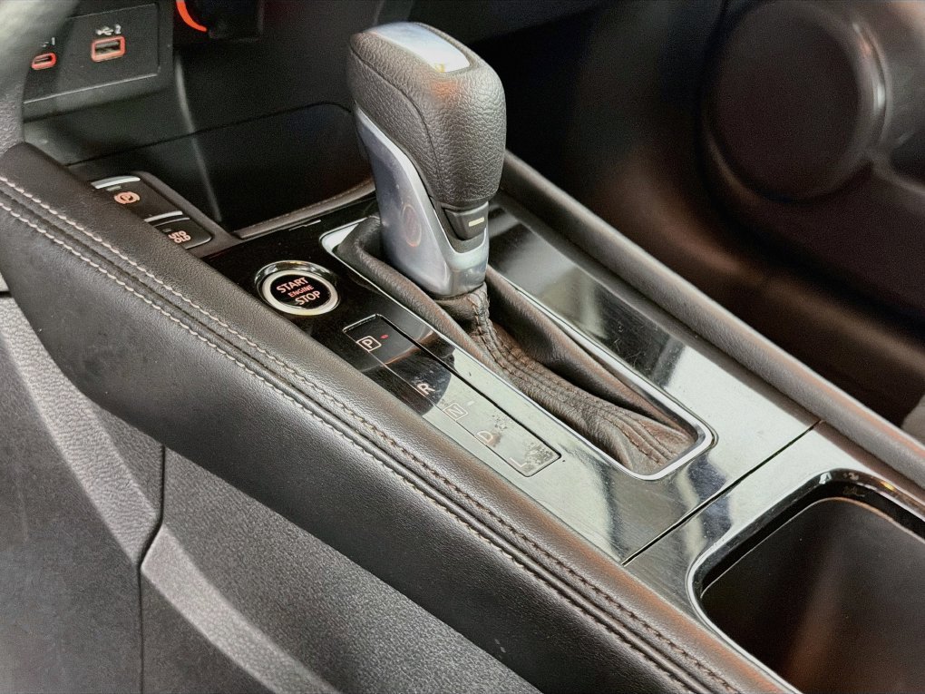 Used 2021 Nissan Kicks SV FWD image 37