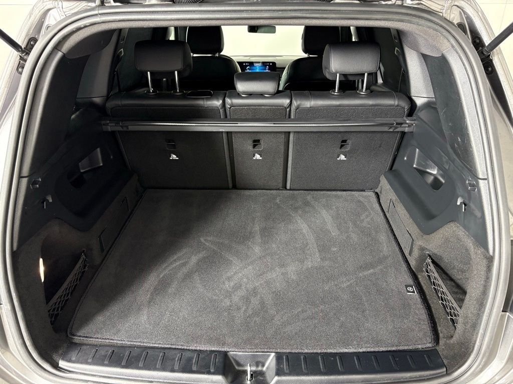 Used 2022 Mercedes-Benz GLB 250 image 37